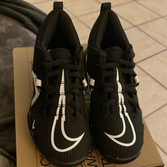 alpha menace 3 shark bg